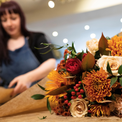 Designer's Choice - Autumnal - Send flowers Horwich, Bolton. Same day flowers available. Call 01204 697924.